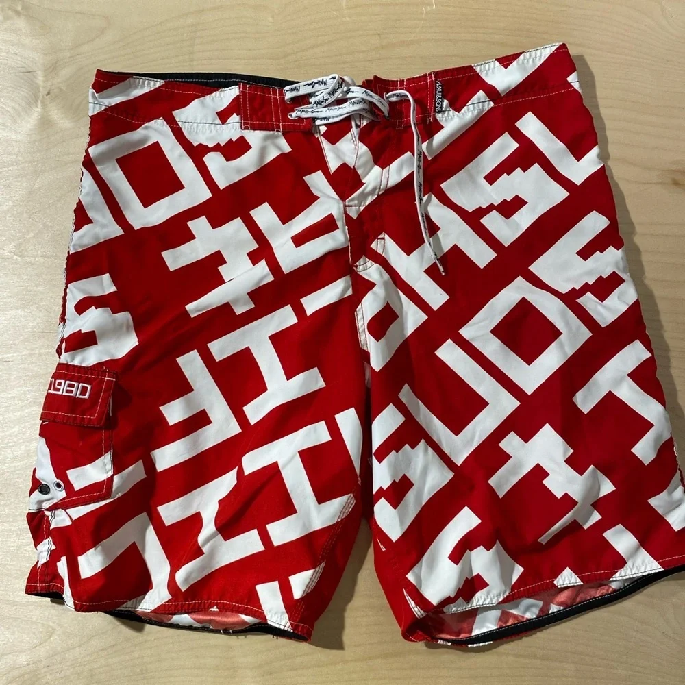 Maui Red and White Patterned Swim Trunks 38 (OF)